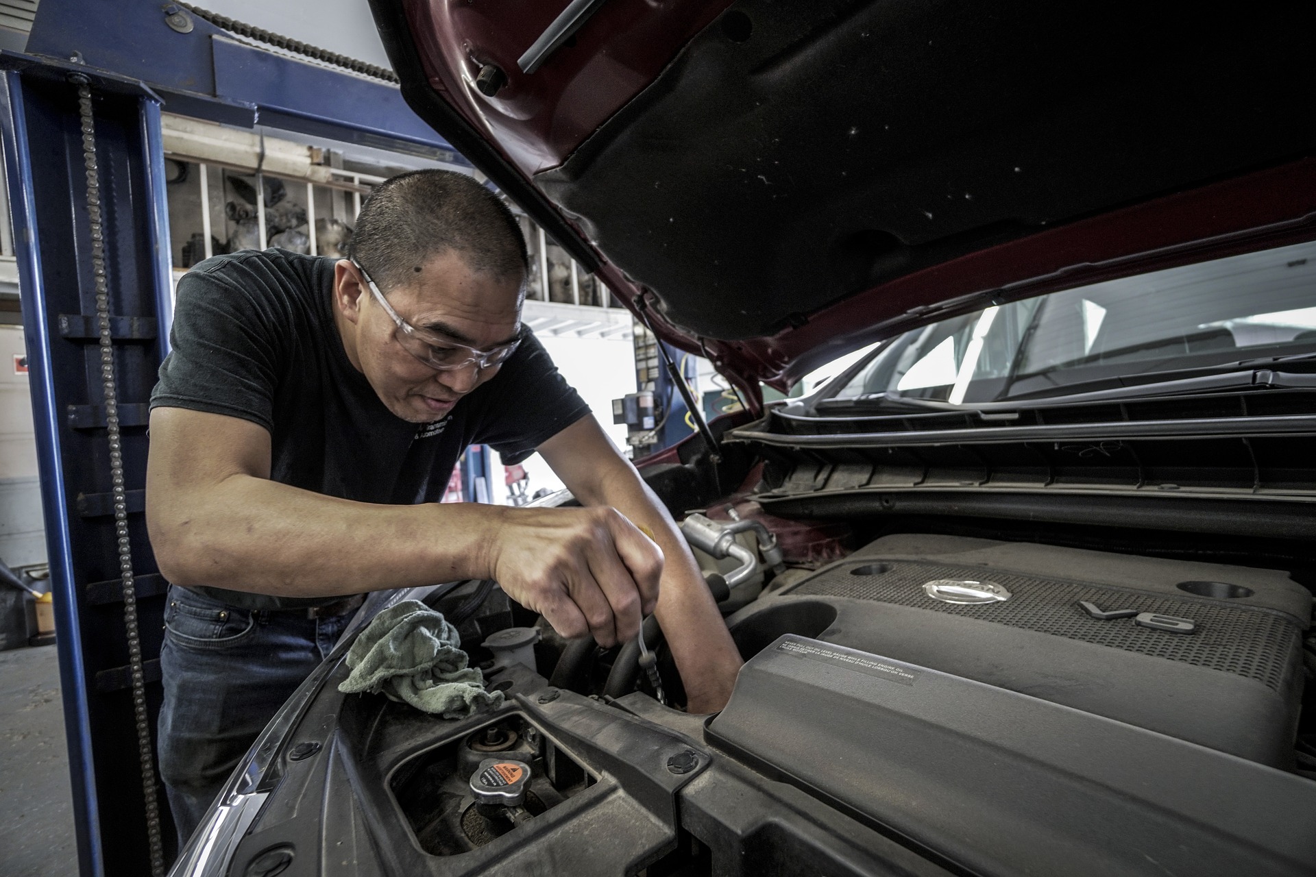 auto-repair-3691962_1920
